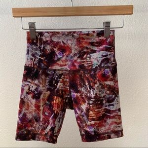 NWOT lululemon wunder train shorts size 4